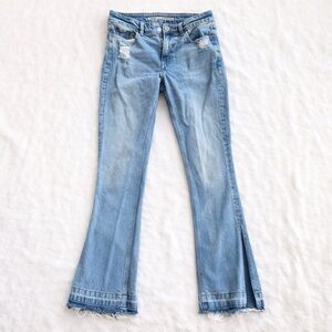 American Eagle Flare Jeans Size 8 | Raw Hem | Stretch Denim